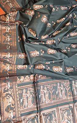 Color Jet black with copper colour zari figure motif Swarnachari saree Color Jet black with copper colour zari figure motif Swarnachari saree