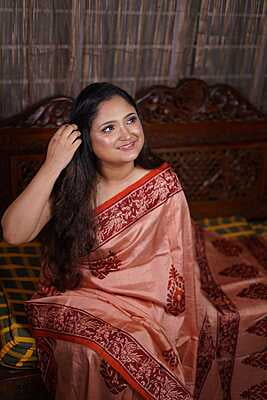 Peach color hand block print on pure Mulberry, katan silk (ss) Peach color hand block print on pure Mulberry, katan silk (ss)