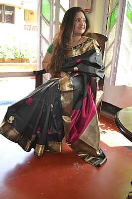 Black rose swarnachari on pure Mulberry silk Black rose swarnachari on pure Mulberry silk