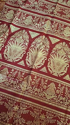 Kadambori black and red color pure Mulberry silk Baluchari Kadambori black and red color pure Mulberry silk Baluchari