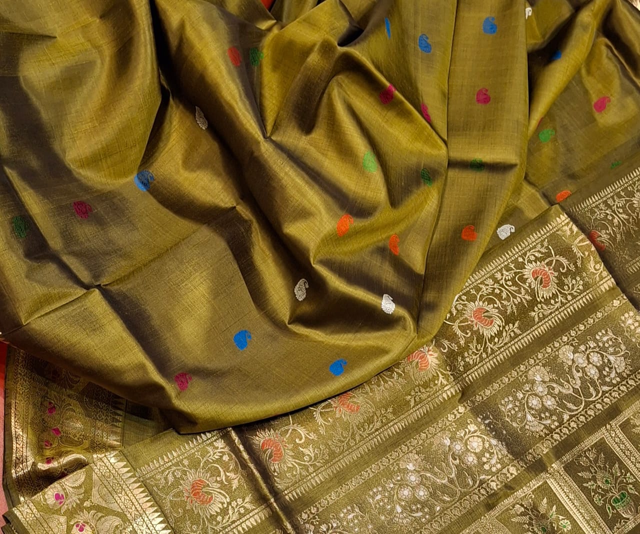 Mehendi green color golani buta mulberry silk revival Swarnachari Mehendi green color golani buta mulberry silk revival Swarnachari