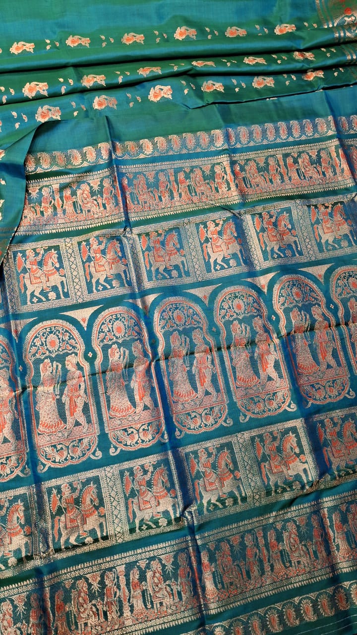Figure motif Swarnachari Color blue green dual tone with golden colour zari Figure motif Swarnachari Color blue green dual tone with golden colour zari