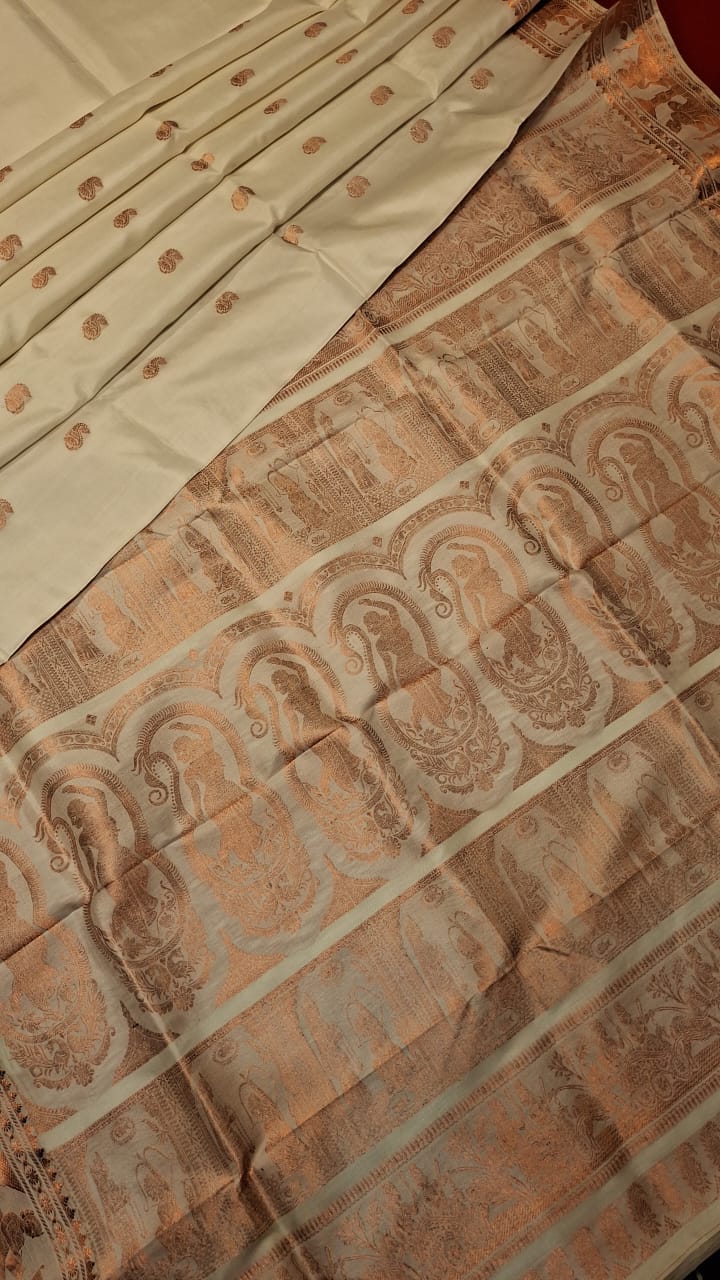 Figure motif Swarnachari Color off white with copper colour zari Figure motif Swarnachari Color off white with copper colour zari