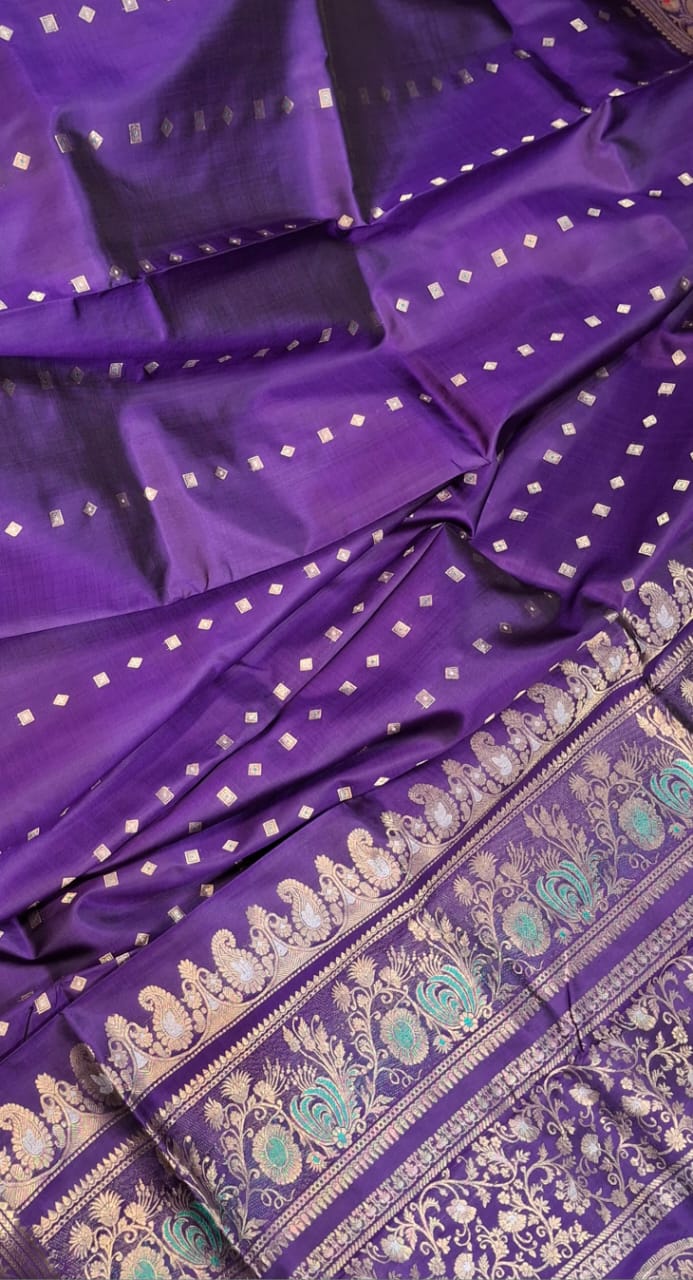 No figurine motif 2000 buta Swarnachari colour dark purple saree No figurine motif 2000 buta Swarnachari colour dark purple saree