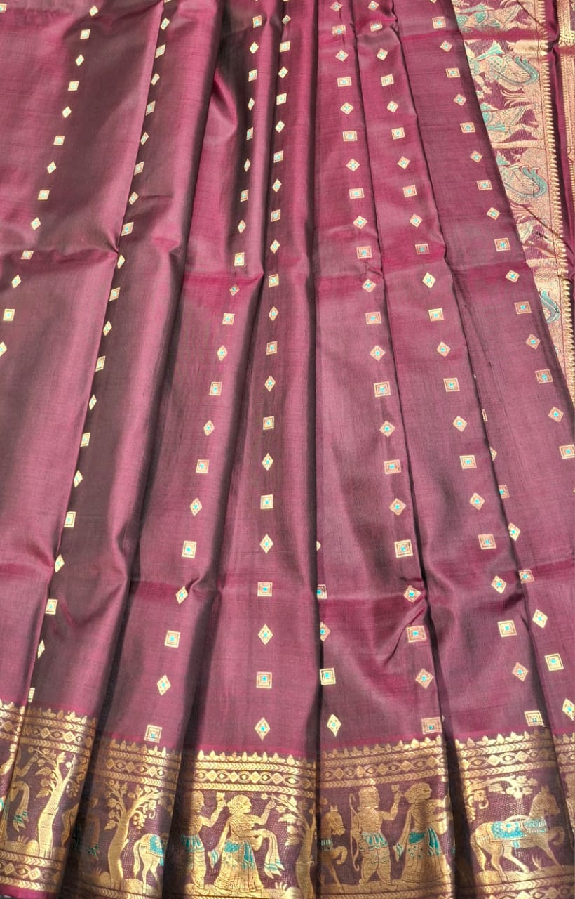 Figure motif 2000 buta Swarnachari in dark wine color Figure motif 2000 buta Swarnachari in dark wine color