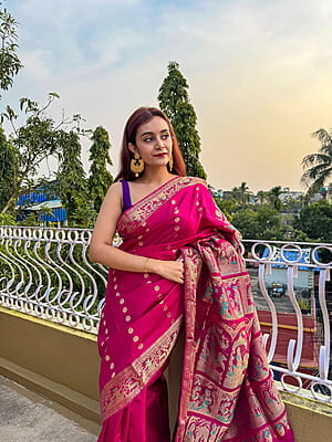 Rani pink color Chand buta Swarnachari saree on pure Mulberry silk
