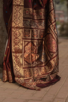 chocolate brown color Banalata pure katan silk semi Revival Swarnachari chocolate brown color Banalata pure katan silk semi Revival Swarnachari